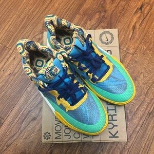 Kids Nike Kyrie 8 (GO) GS